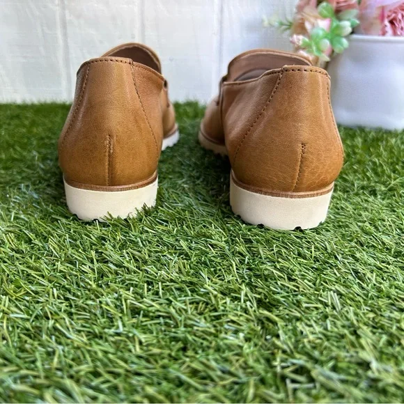 PAUL GREEN
Shay Bit Loafer In Cuoio
Leather/tan 
$429 NEW women UK 3.5 US 6 - Picture 6 of 17